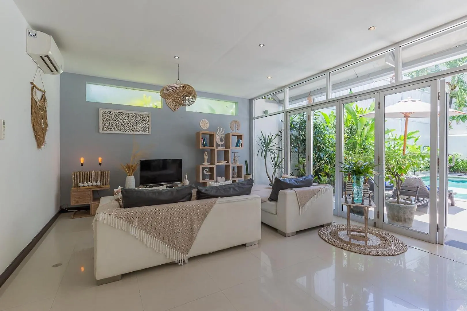 Cosy 3 Bedroom Villa With Private Pool In Seminyak Indonézia