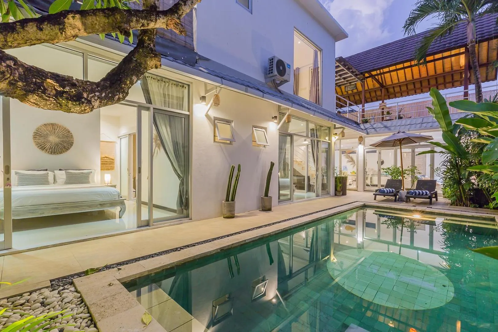 Cosy 3 Bedroom Villa With Private Pool In Seminyak 0*,  Indonésie